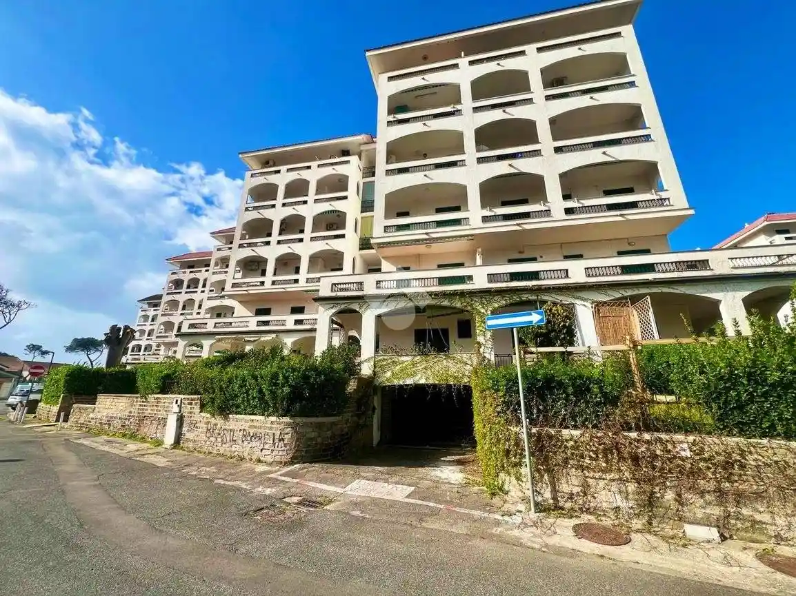 Appartamento in vendita a Cellole