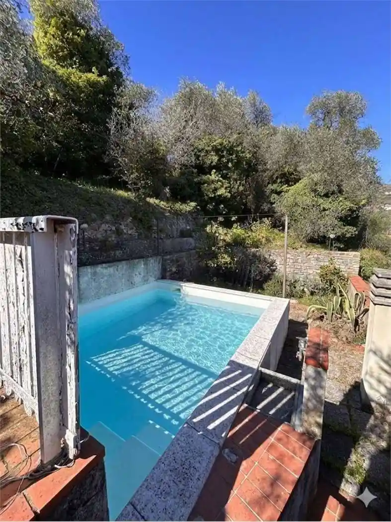 Villa in vendita a Diano Arentino