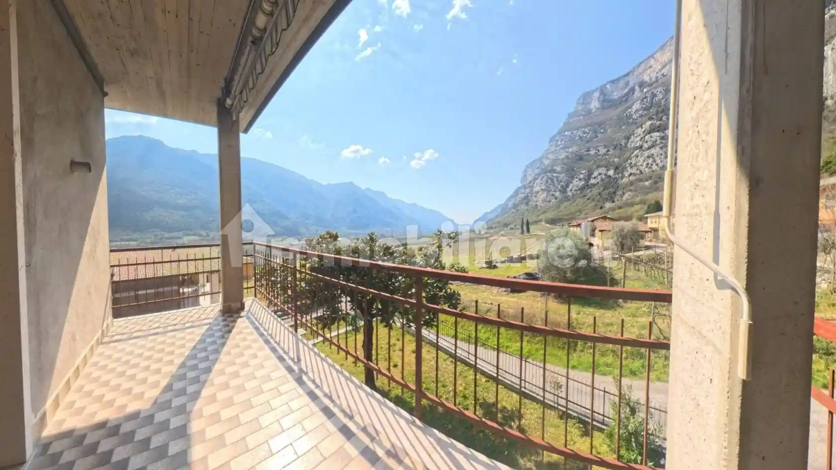 Appartamento in vendita a Brentino Belluno