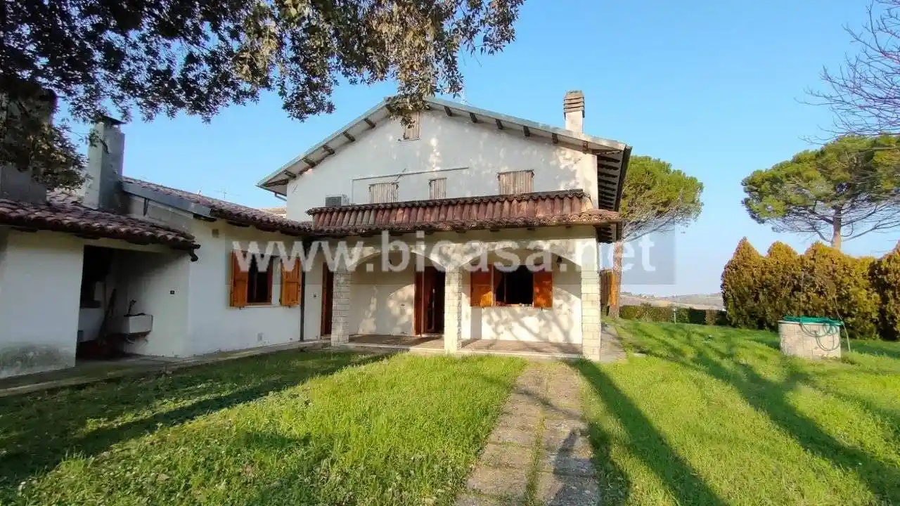 Rustico - Casale in vendita a Pesaro