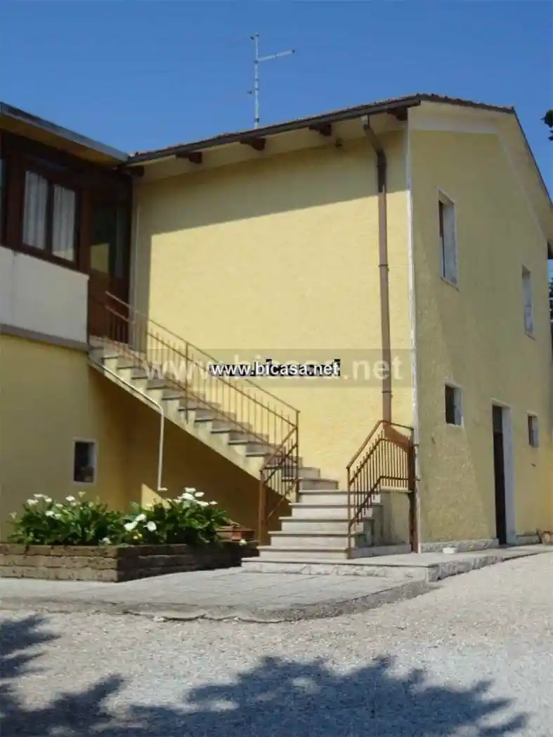 Villa in vendita a Pesaro