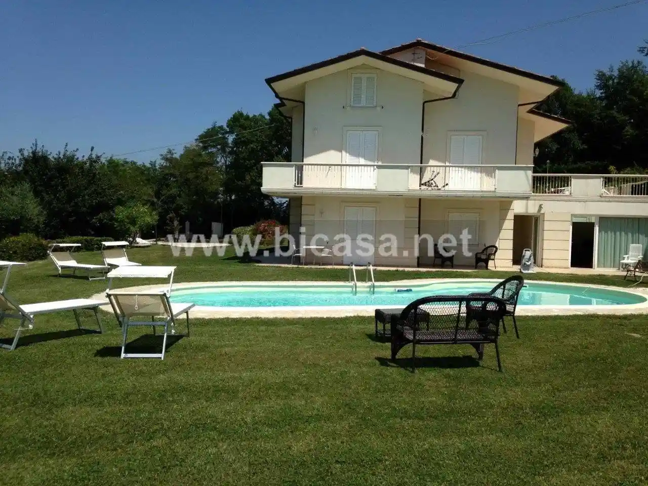 Villa in vendita a Montelabbate