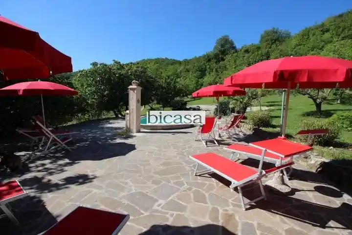 Rustico - Casale in vendita a Pesaro