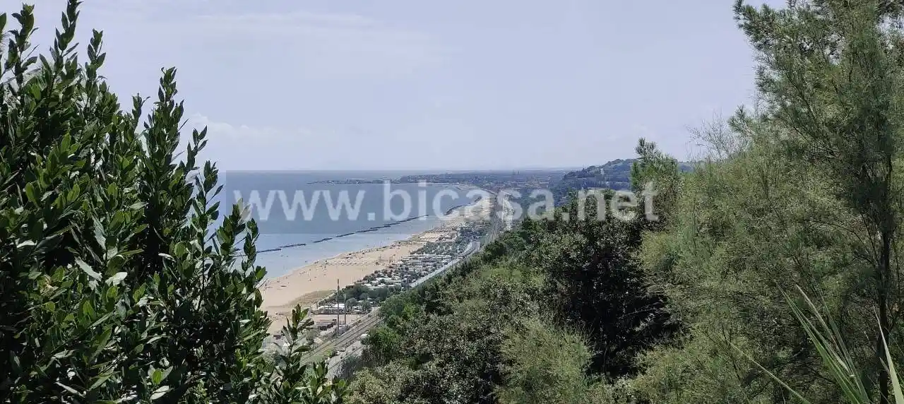 Villa in vendita a Fano