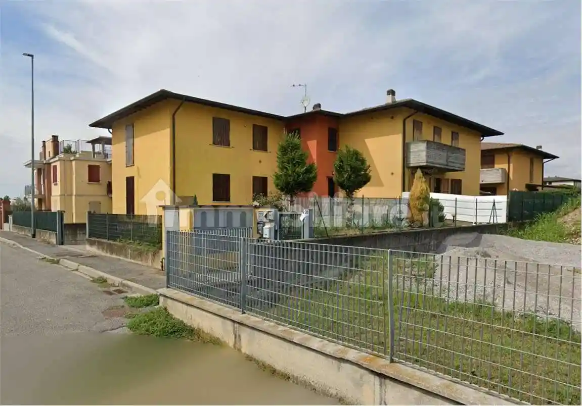 Appartamento in vendita a Offlaga