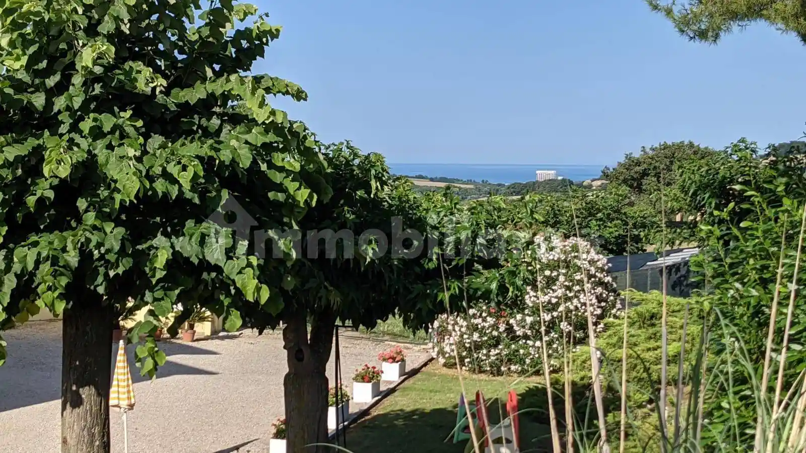 Casa indipendente in vendita a Civitanova Marche