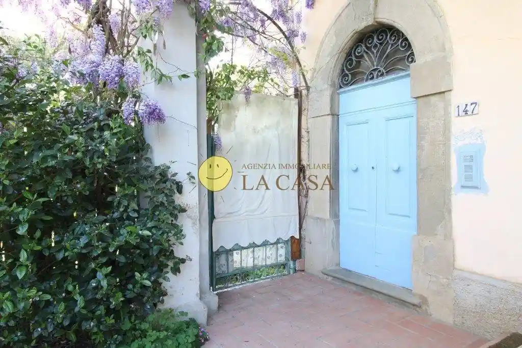 Appartamento in vendita a Reggello