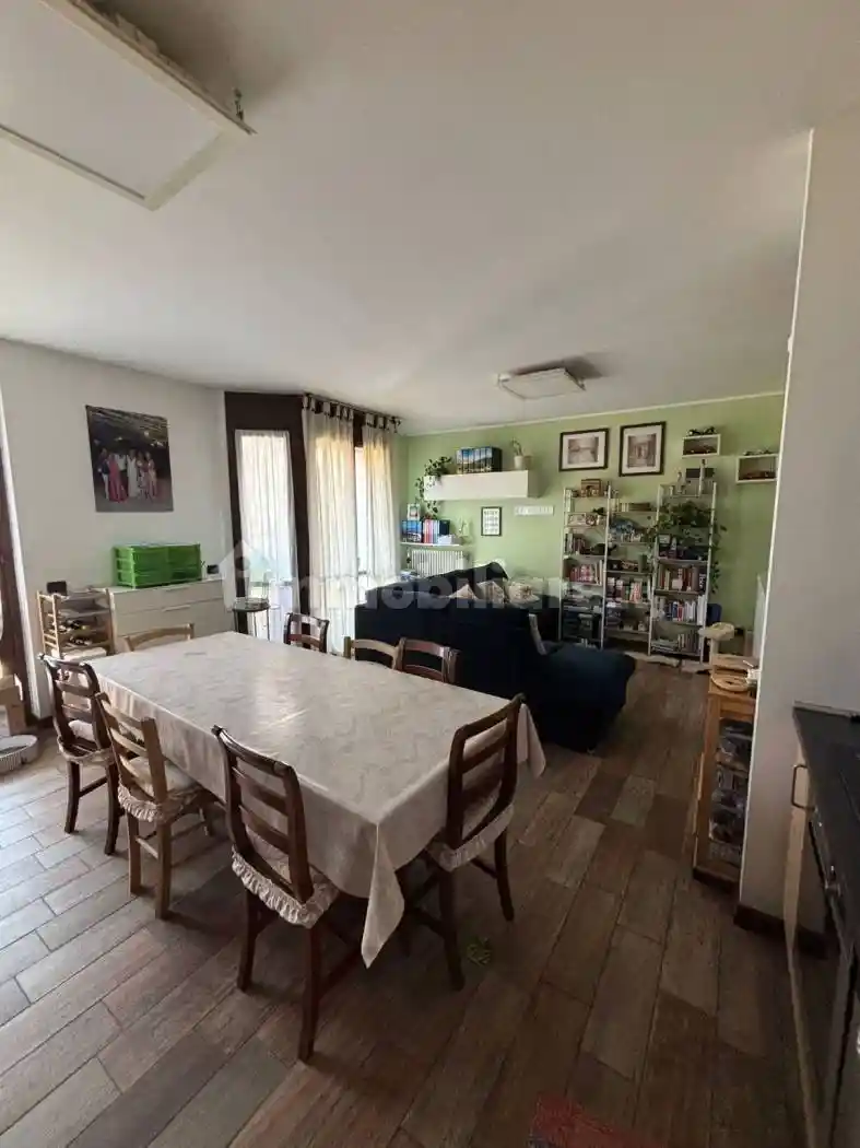 Appartamento in vendita a Casciago