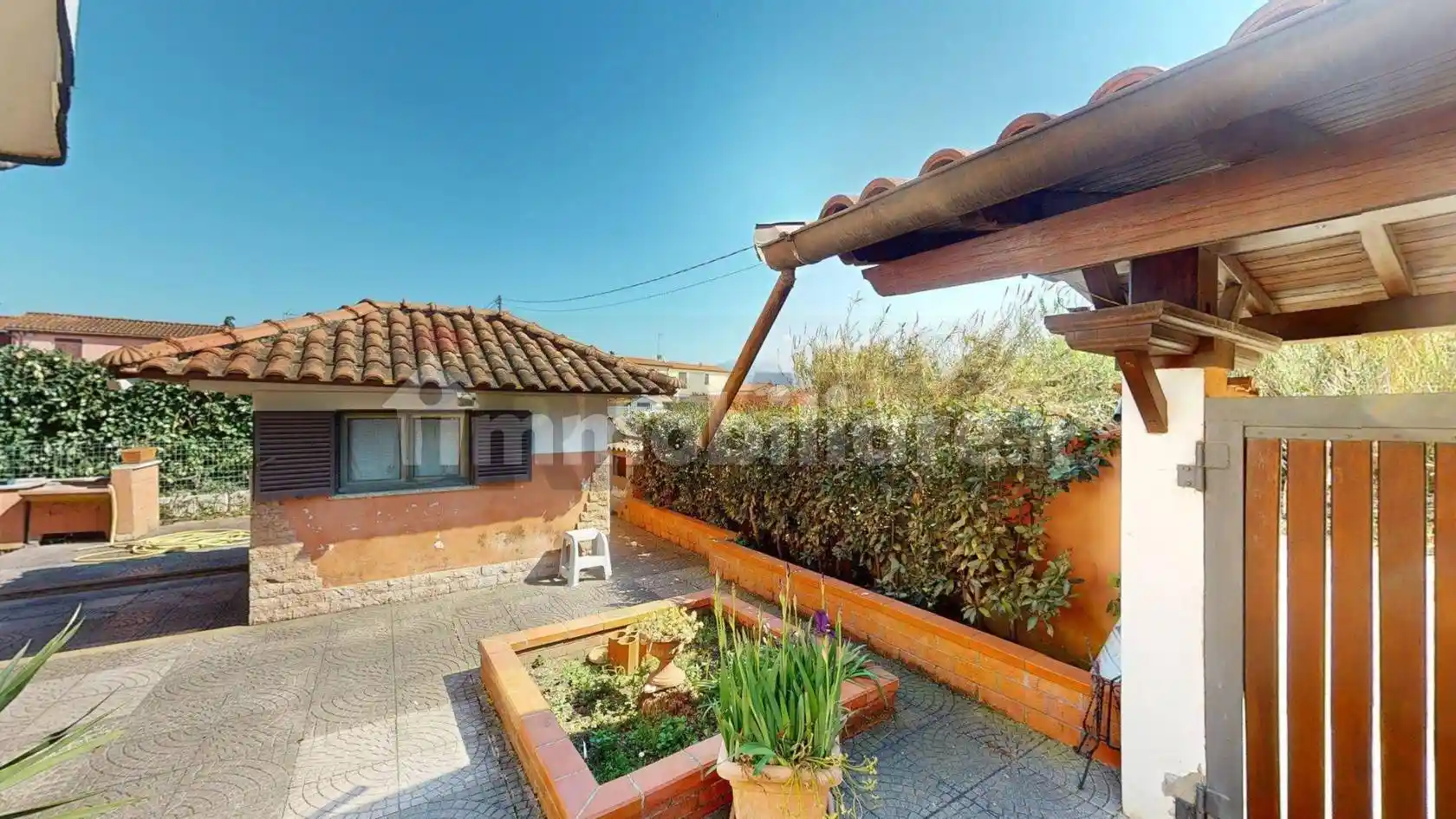 Casa indipendente in vendita a Sarzana