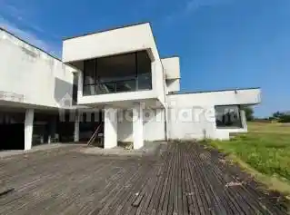 Villa in vendita a Leno