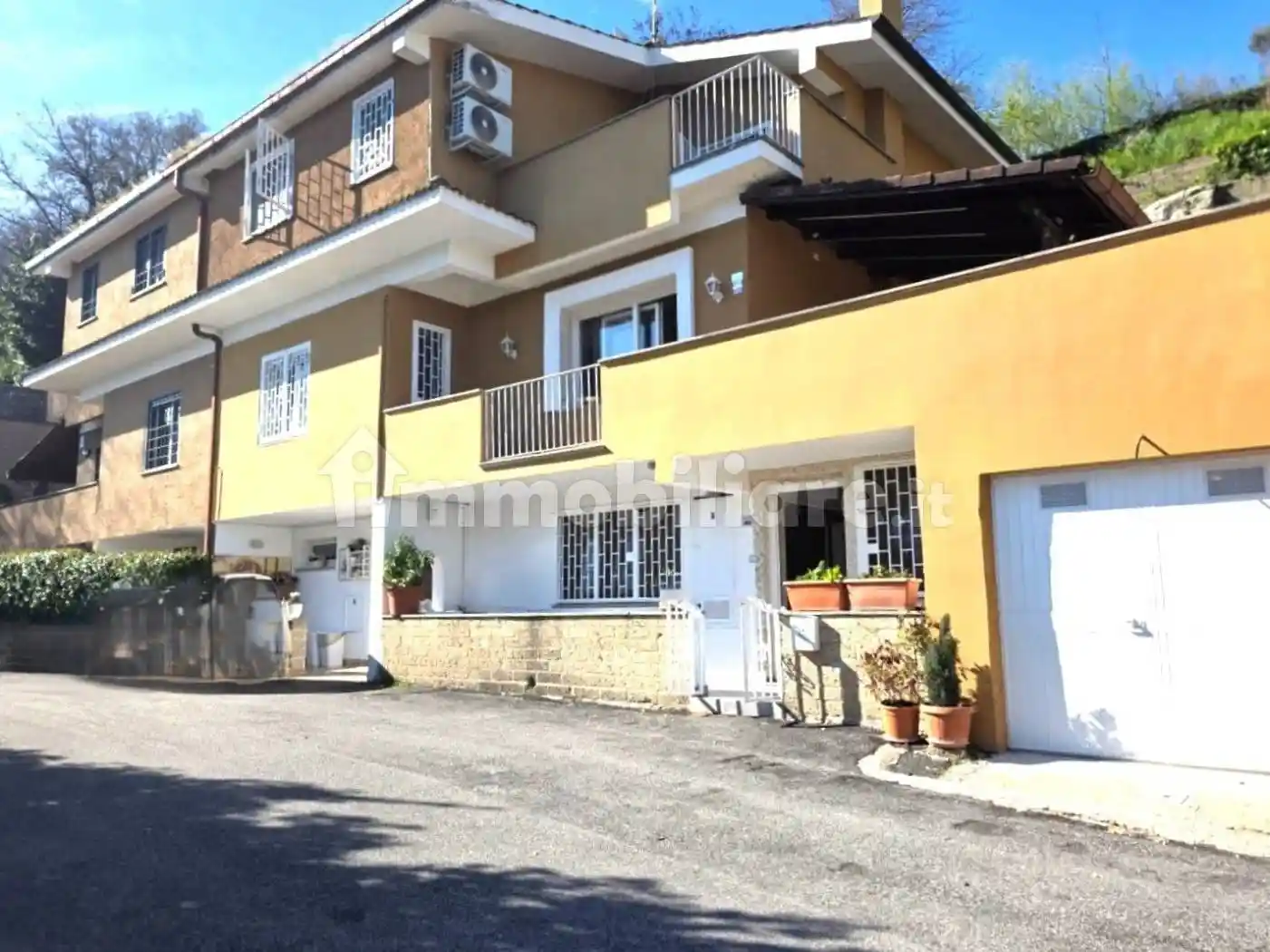 Appartamento in affitto a Formello