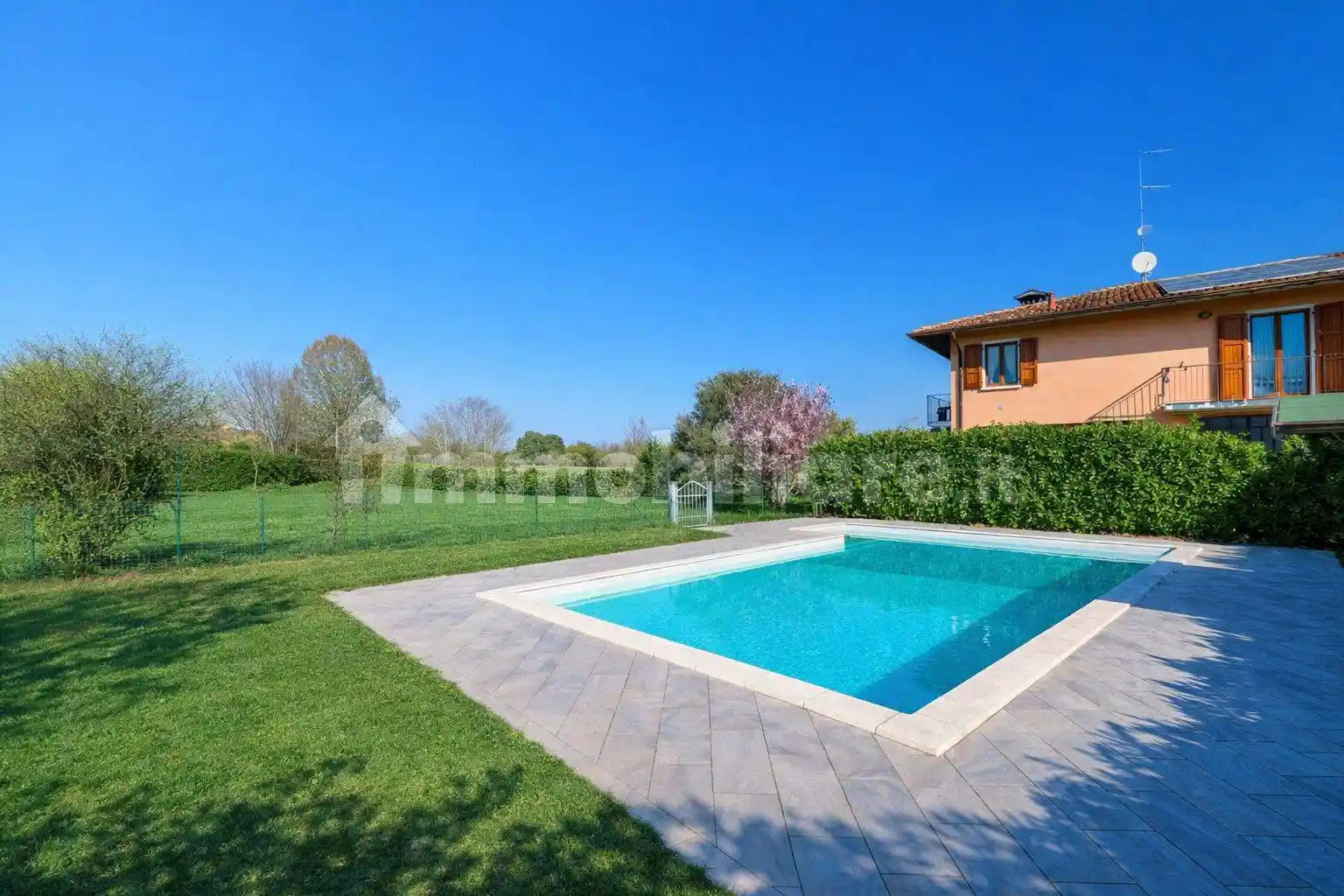 Villa in vendita a Lonato del Garda