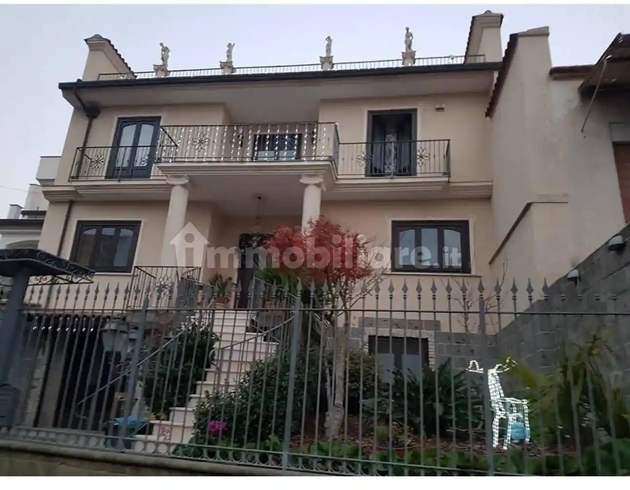 Villa in vendita a Castel Morrone