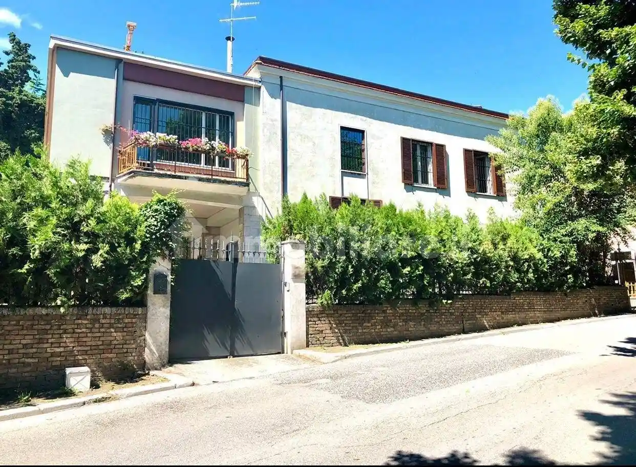 Villa in vendita a Giulianova