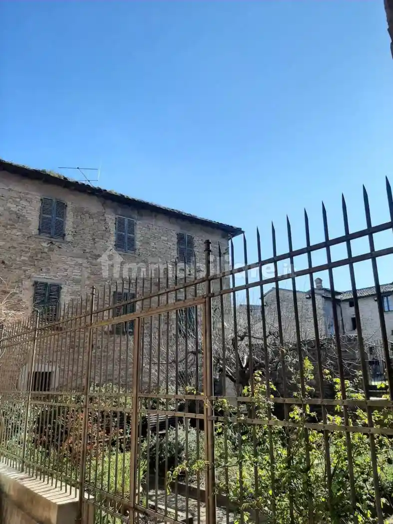 Appartamento in vendita a Mercatello sul Metauro