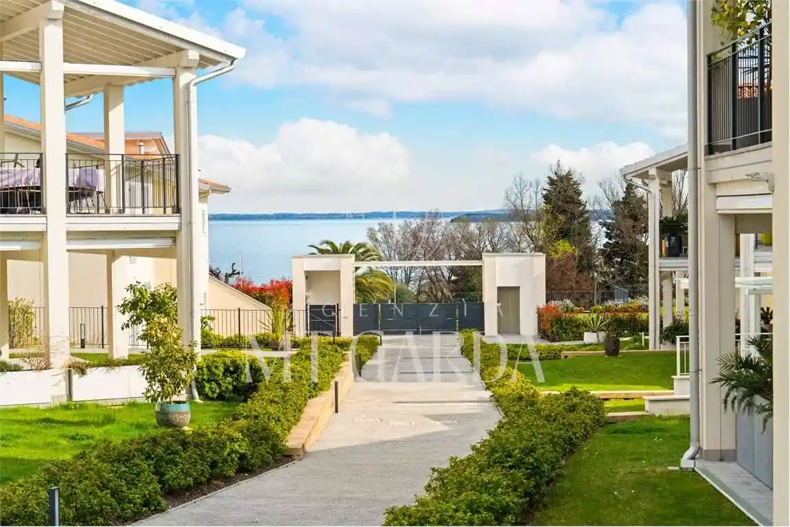 Appartamento in vendita a Manerba del Garda