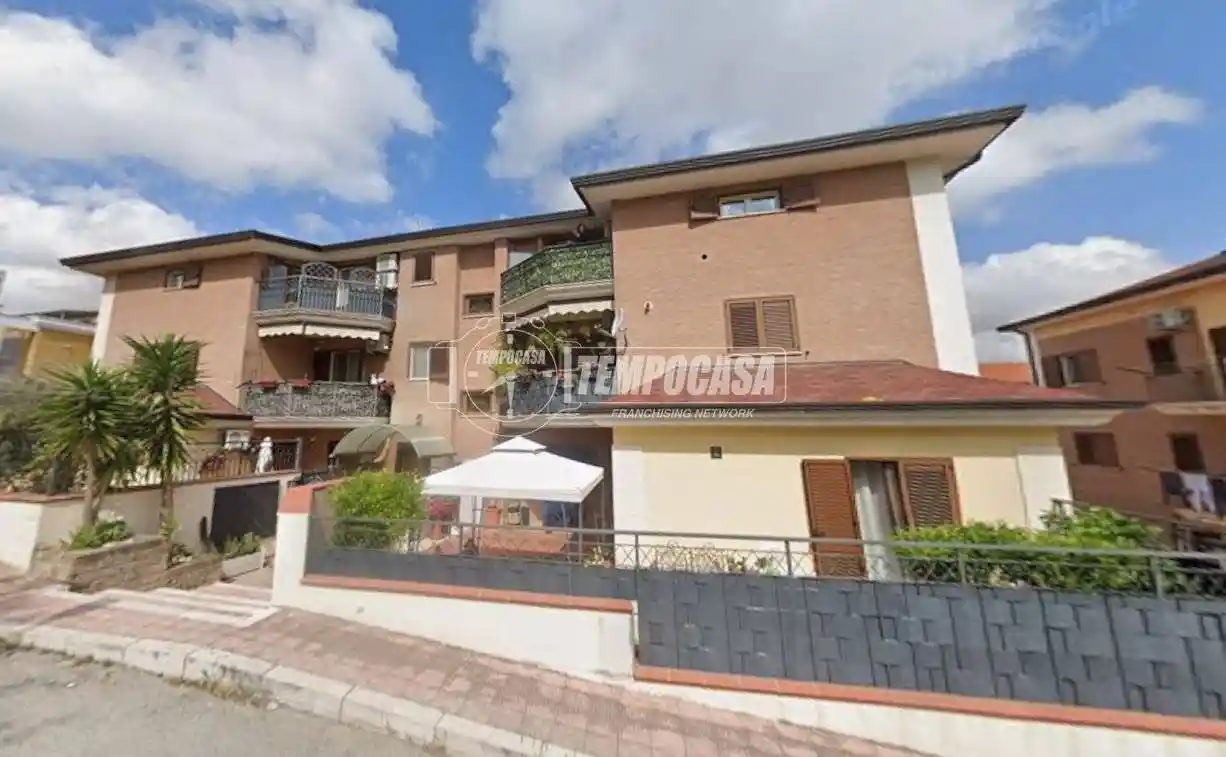 Appartamento in vendita a Castelluccio dei Sauri