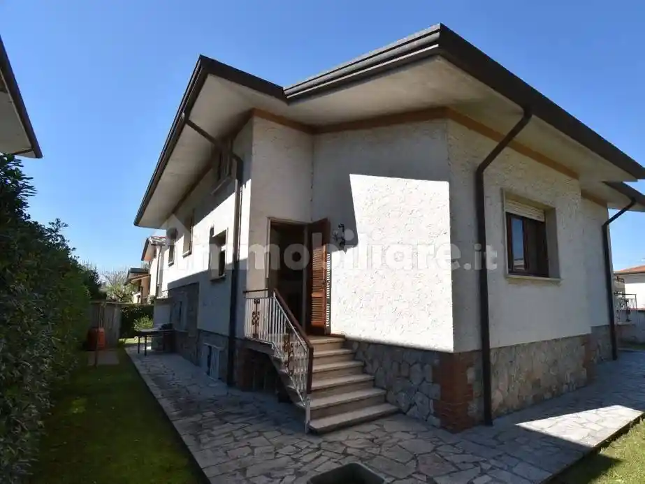 Villa in vendita a Pietrasanta