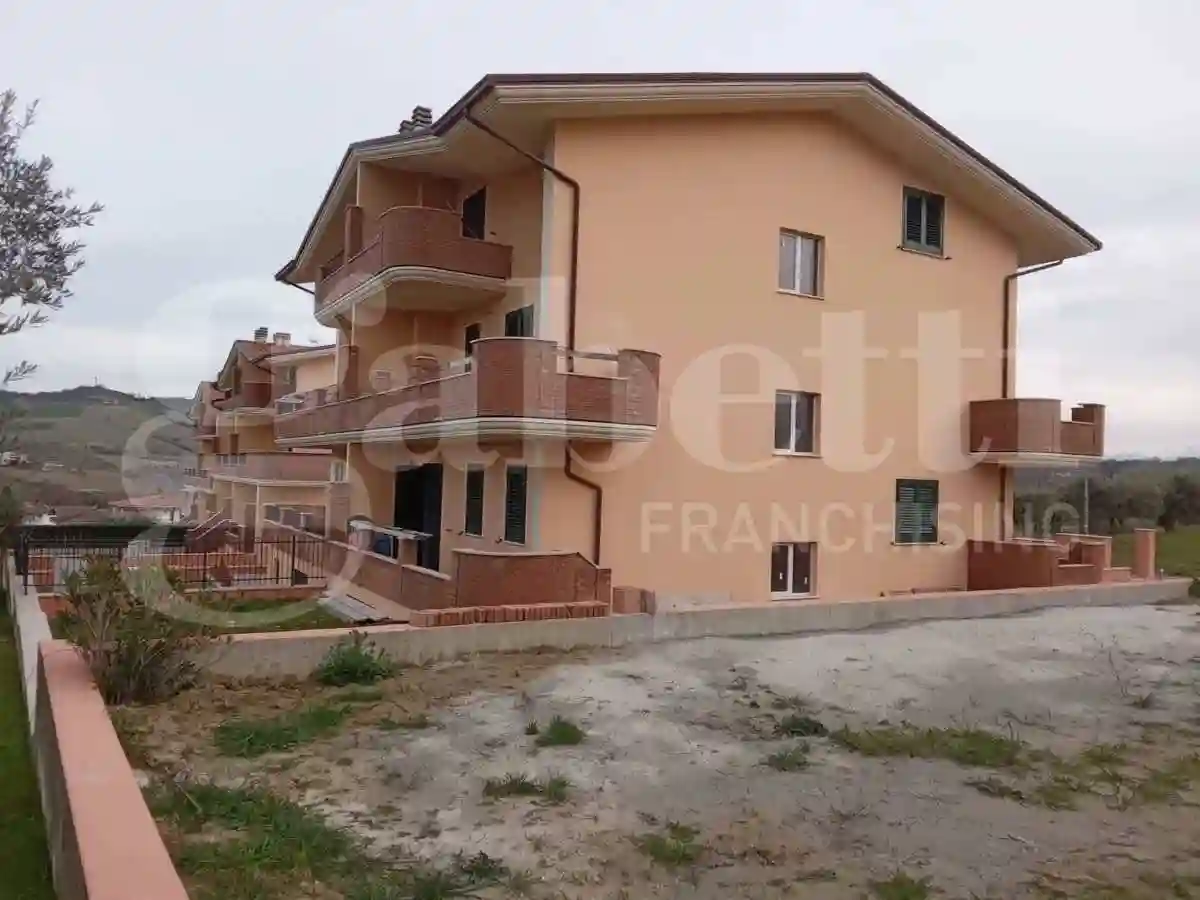 Villetta a schiera - foto 2