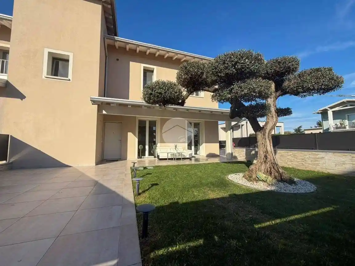 Villa in vendita a Montichiari