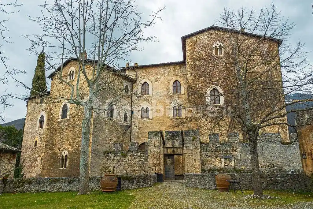 Appartamento in vendita a Gagliano Aterno