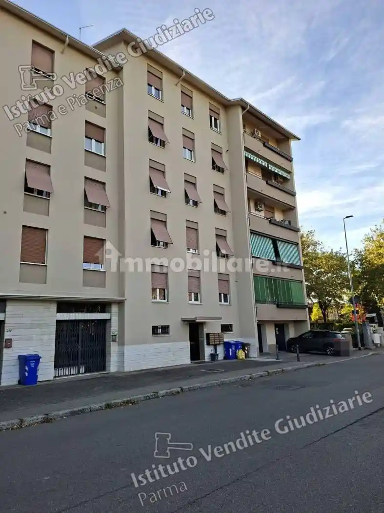 Appartamento in vendita a Parma