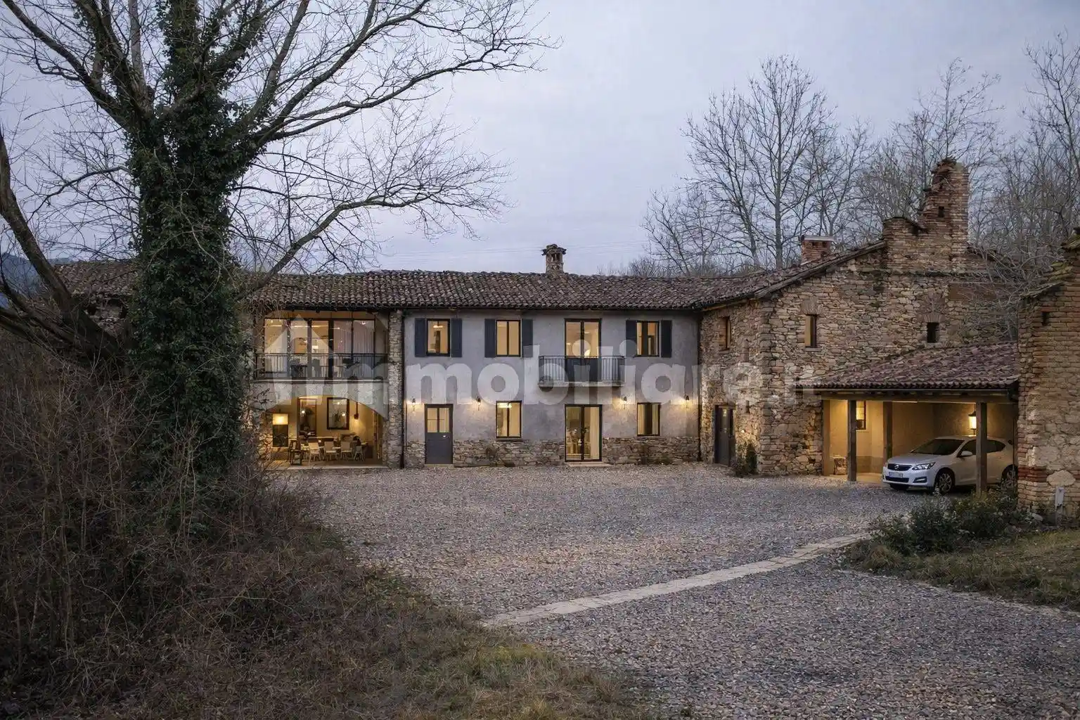 Rustico - Casale in vendita a Piossasco