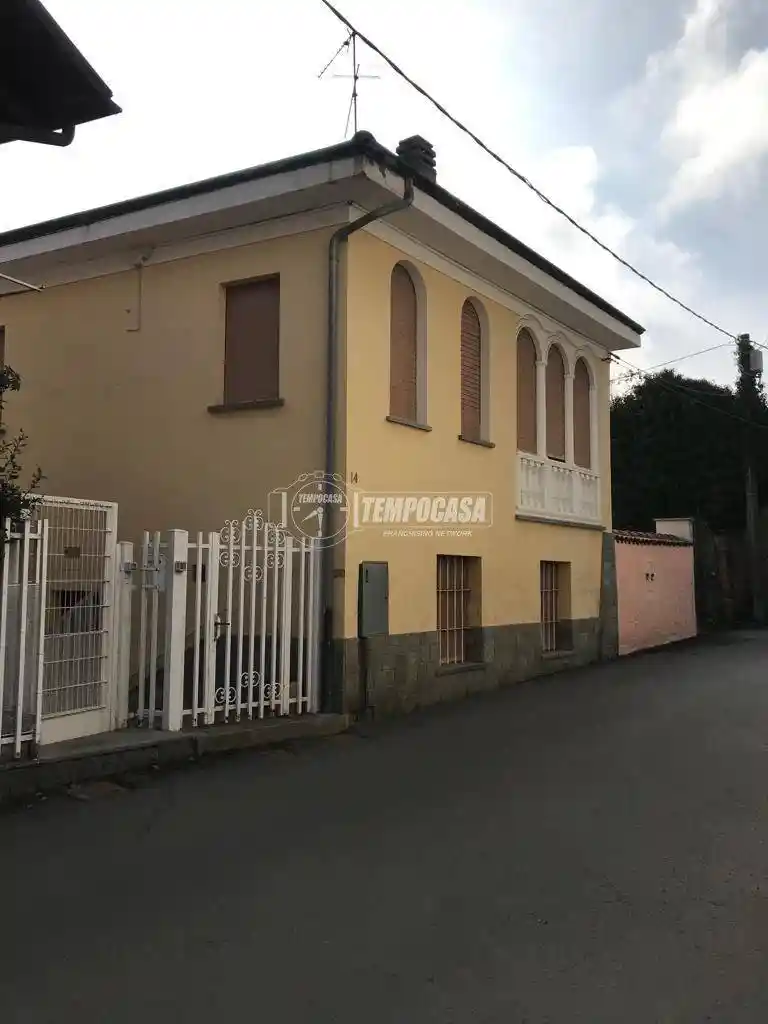 Casa indipendente in vendita a Rubiana