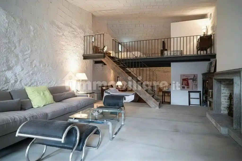 Casa indipendente in vendita a Gagliano Aterno