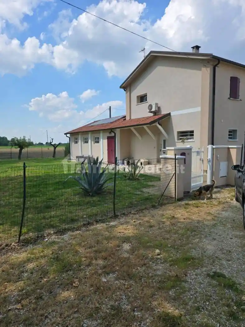 Villetta a schiera in vendita a Ostellato