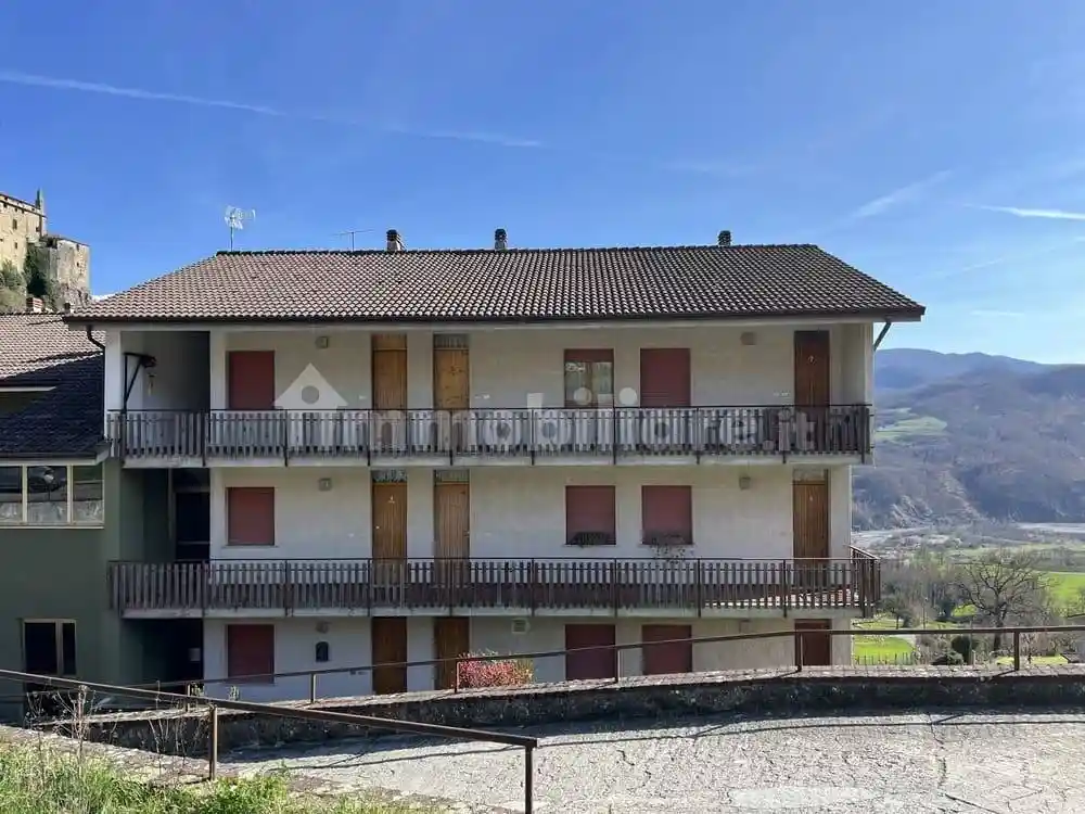 Appartamento in vendita a Bardi