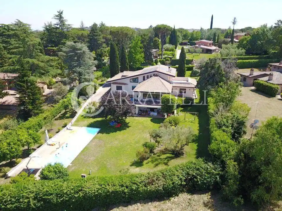 Villa in vendita a Roma