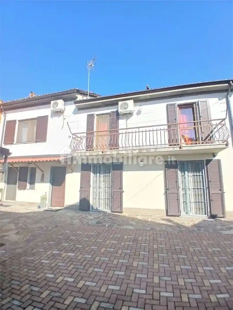 Casa indipendente in vendita a San Salvatore Monferrato