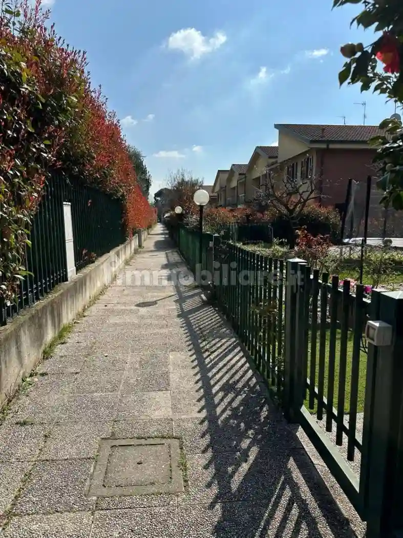 Villetta a schiera - foto 2