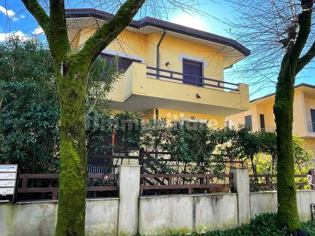 Appartamento in vendita a Massa