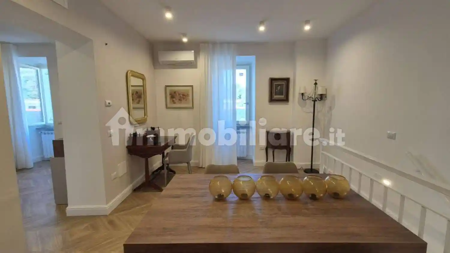 Appartamento in affitto a Napoli