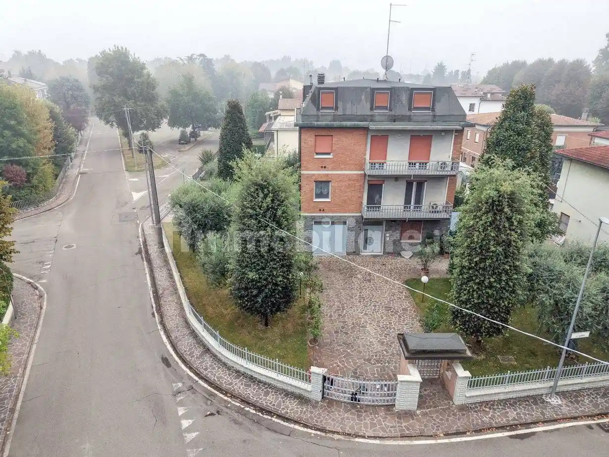 Villa in vendita a Modena