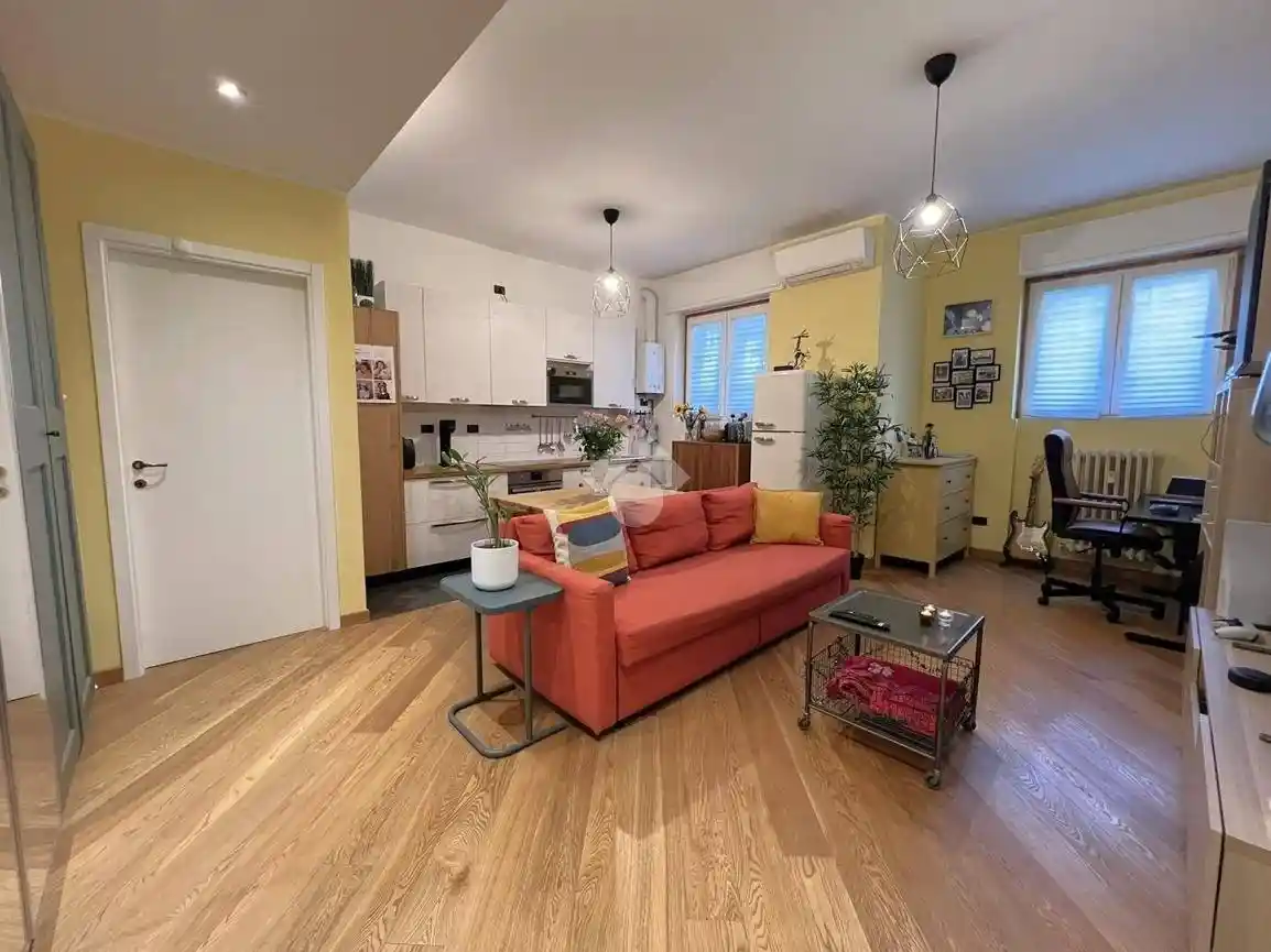 Appartamento in vendita a Carugate