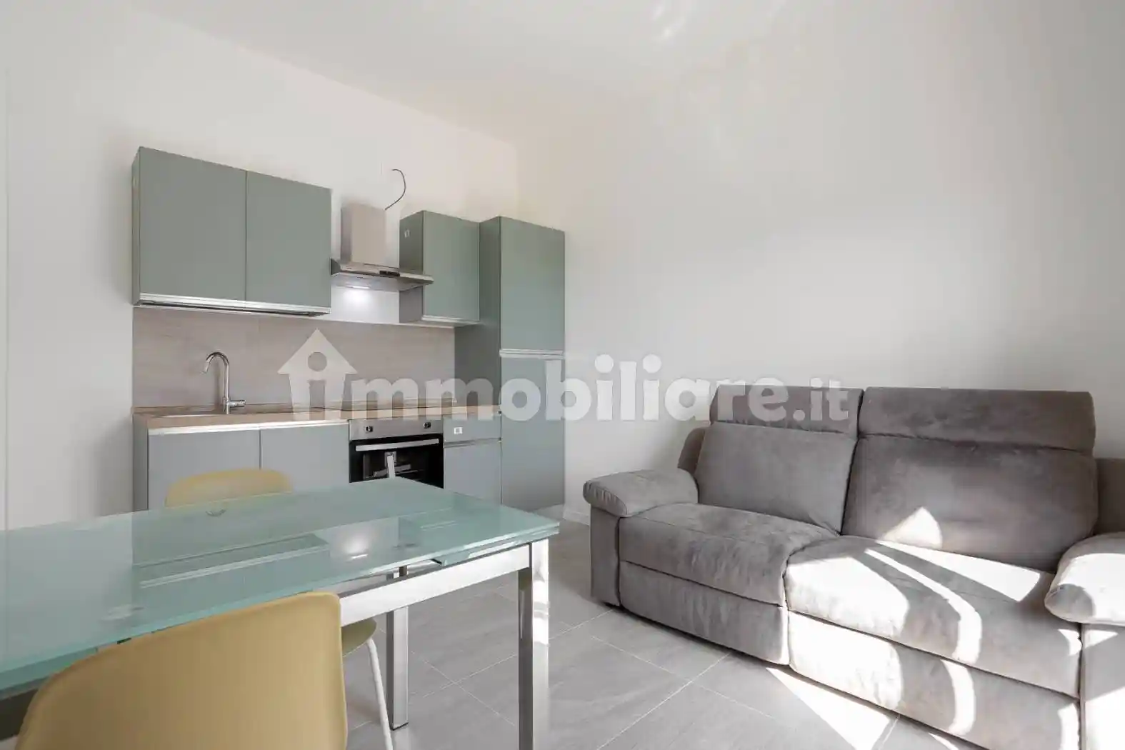 Appartamento in affitto a Almè