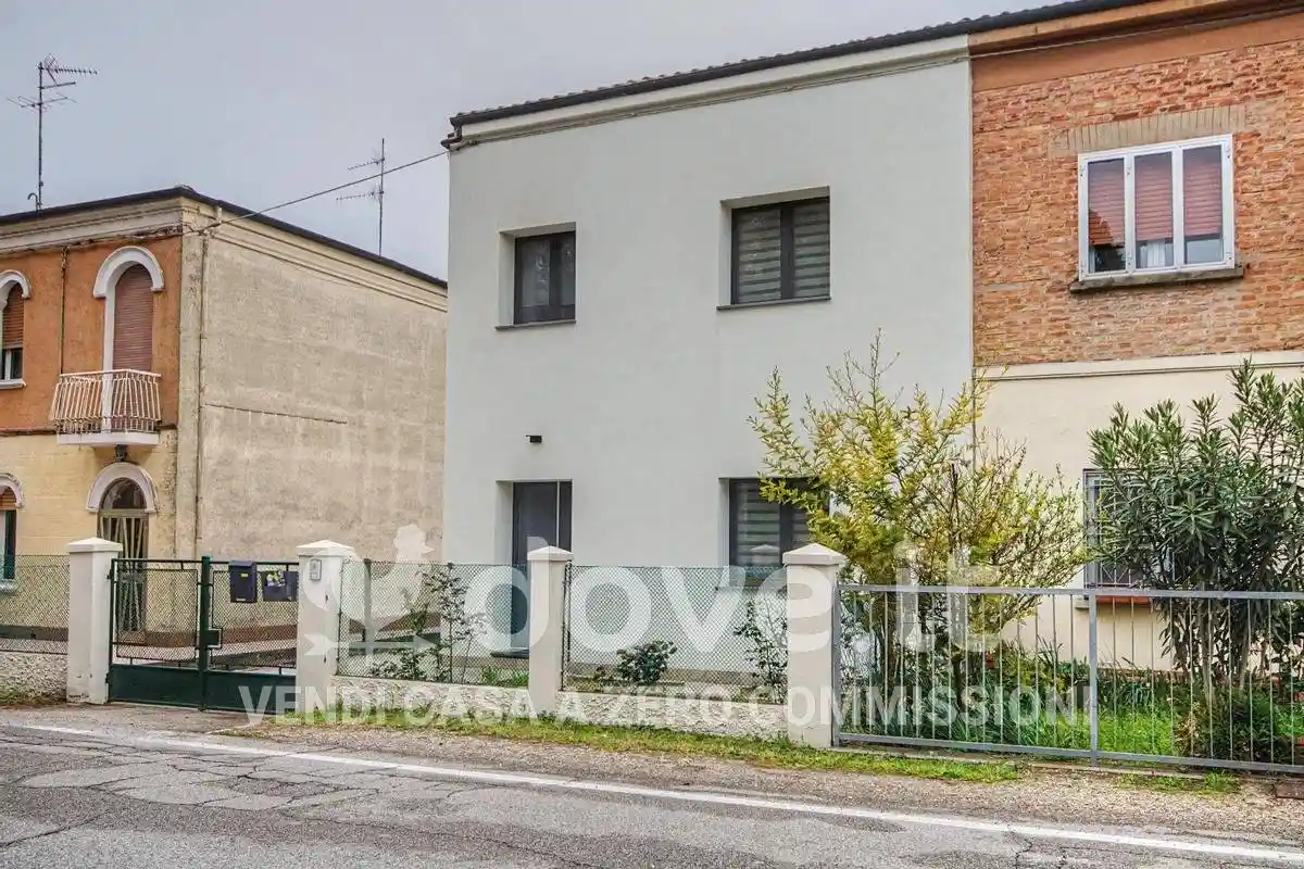 Casa indipendente in vendita a Ferrara