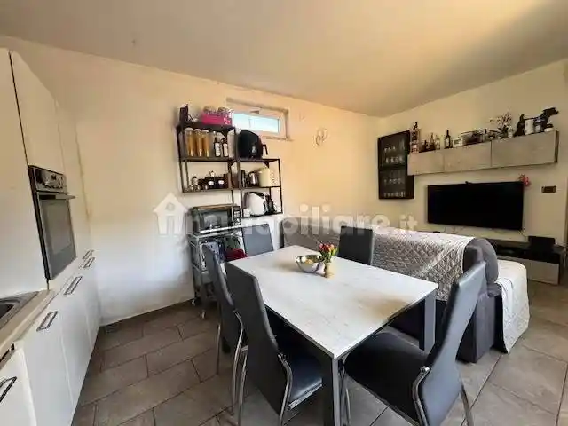 Casa indipendente in vendita a Luni