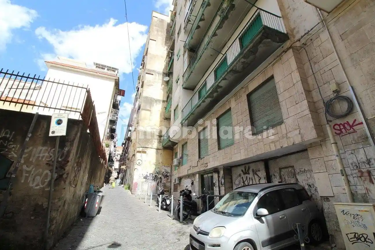 Appartamento in vendita a Napoli