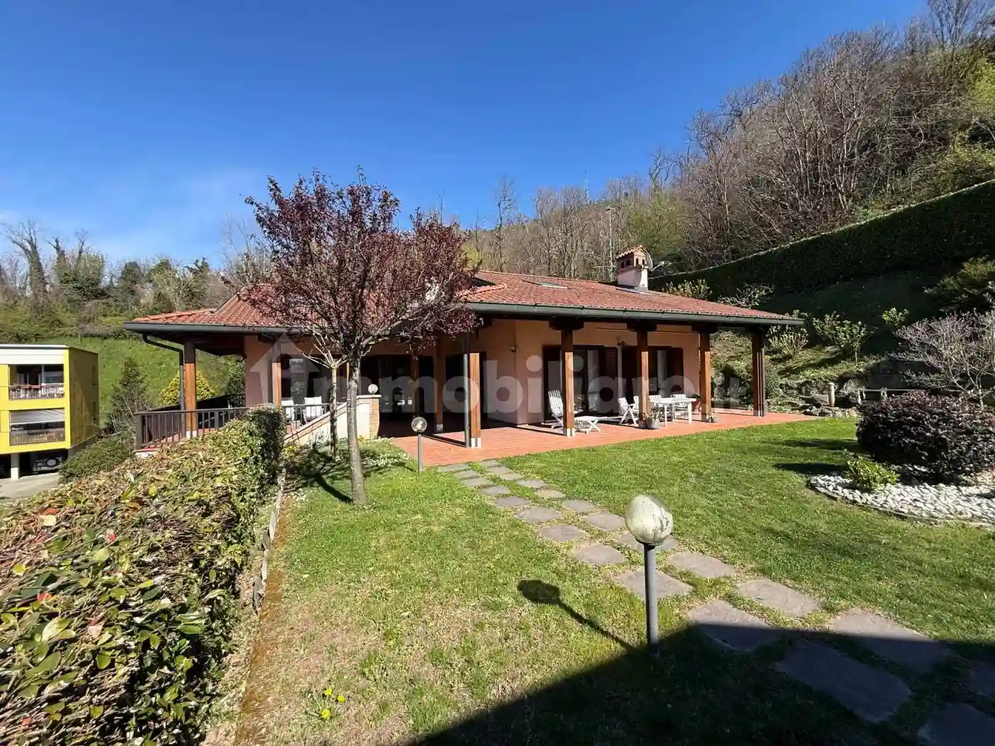 Villa - foto 2