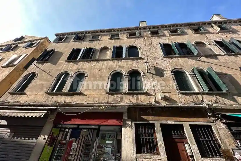 Appartamento in vendita a Venezia