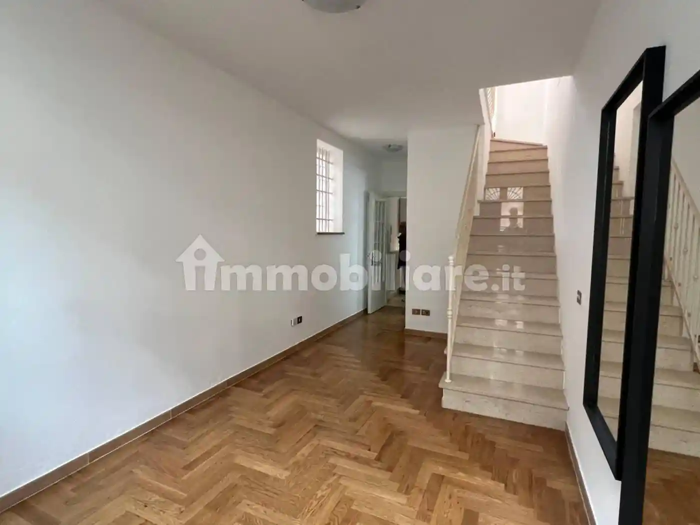 Casa indipendente in affitto a Pisa
