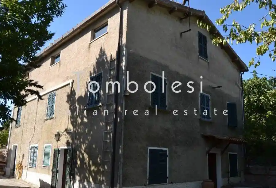 Rustico - Casale in vendita a Pergola