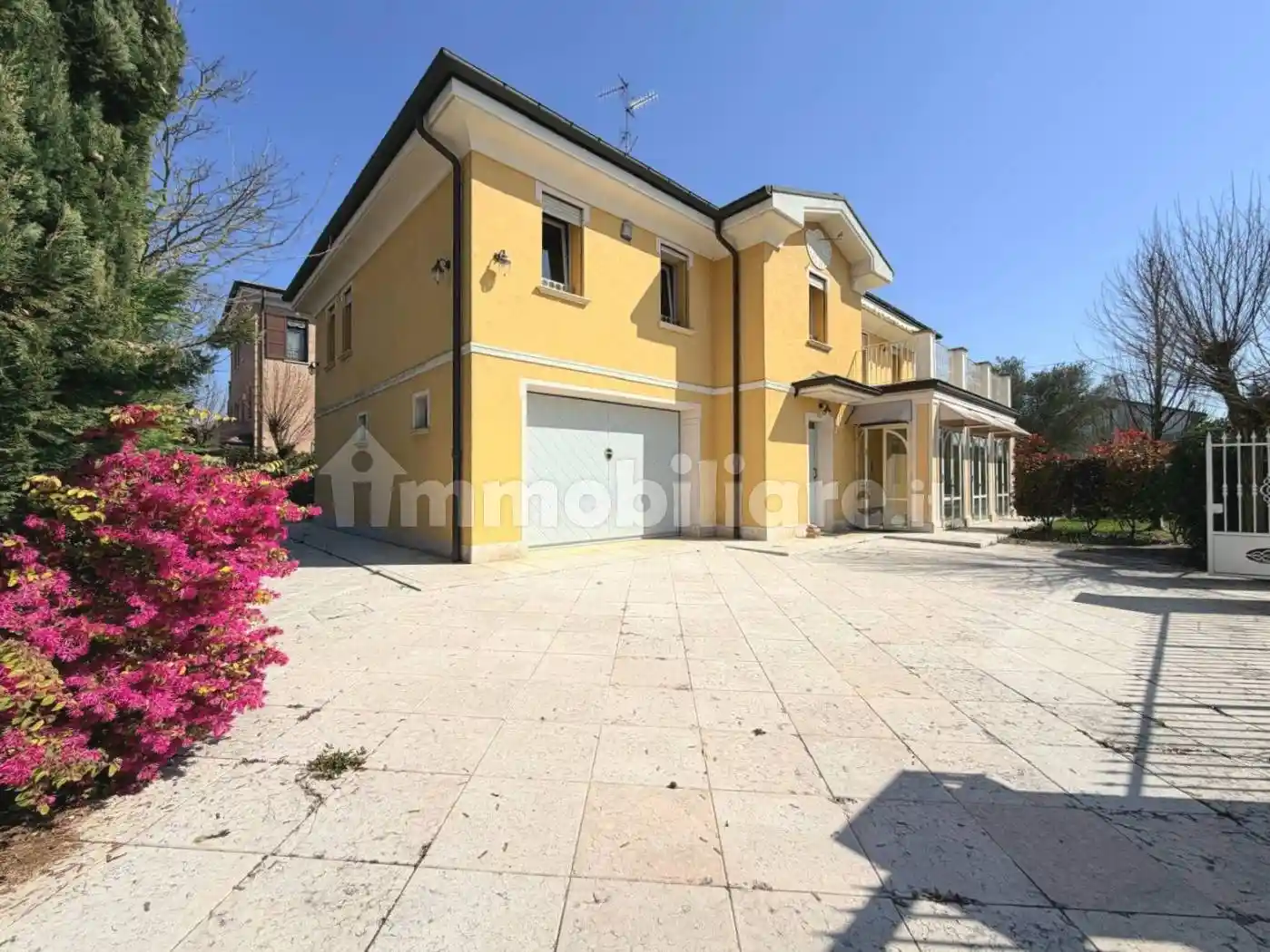 Villa in vendita a Carpi