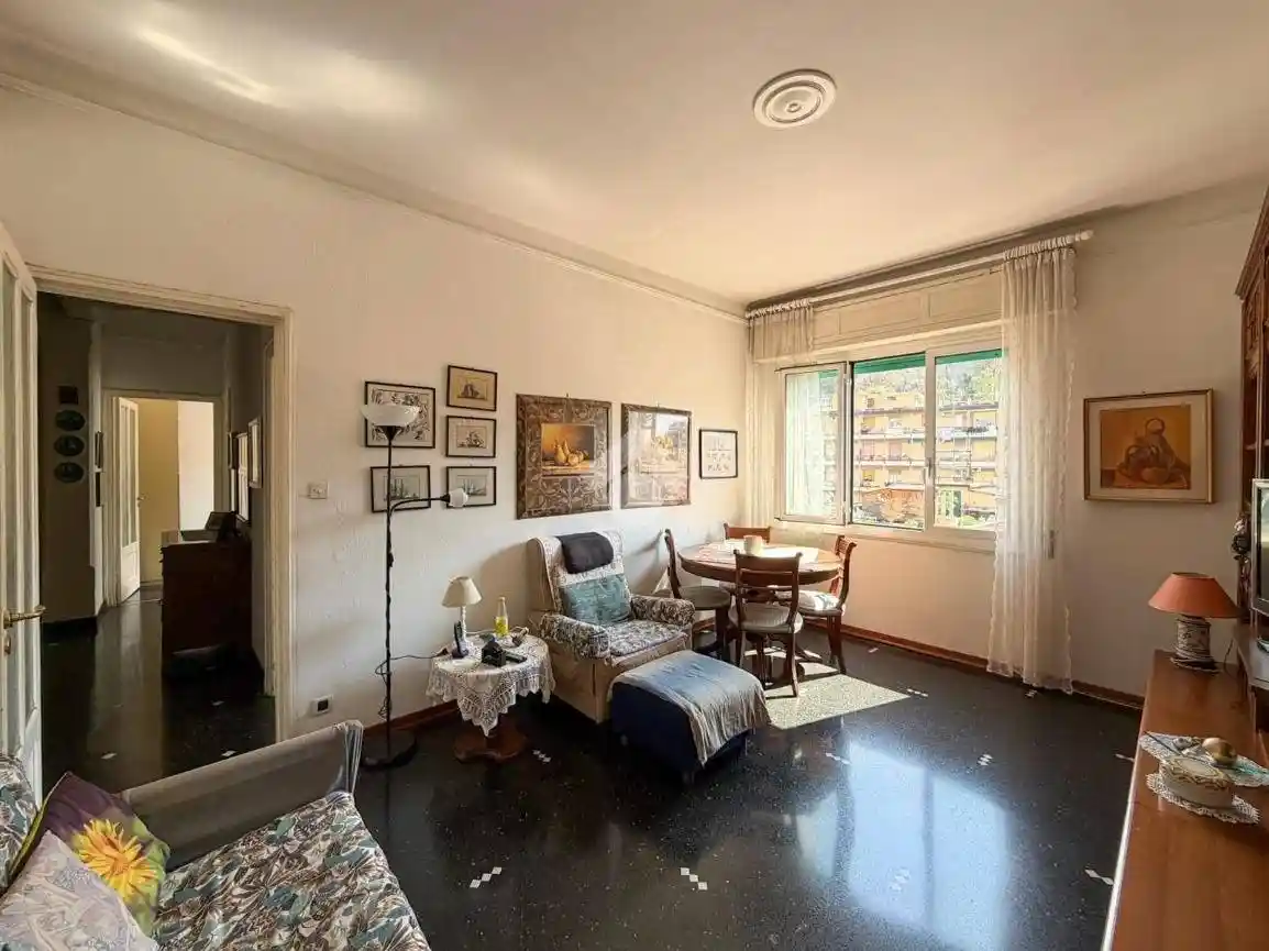 Appartamento in vendita a Genova