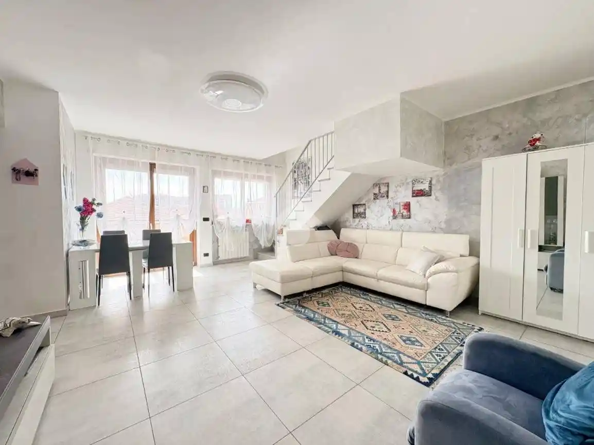 Appartamento in vendita a La Loggia