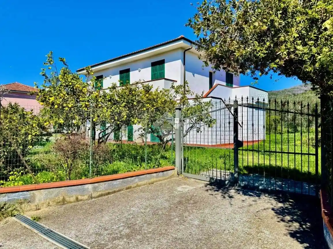 Villa in vendita a Andora